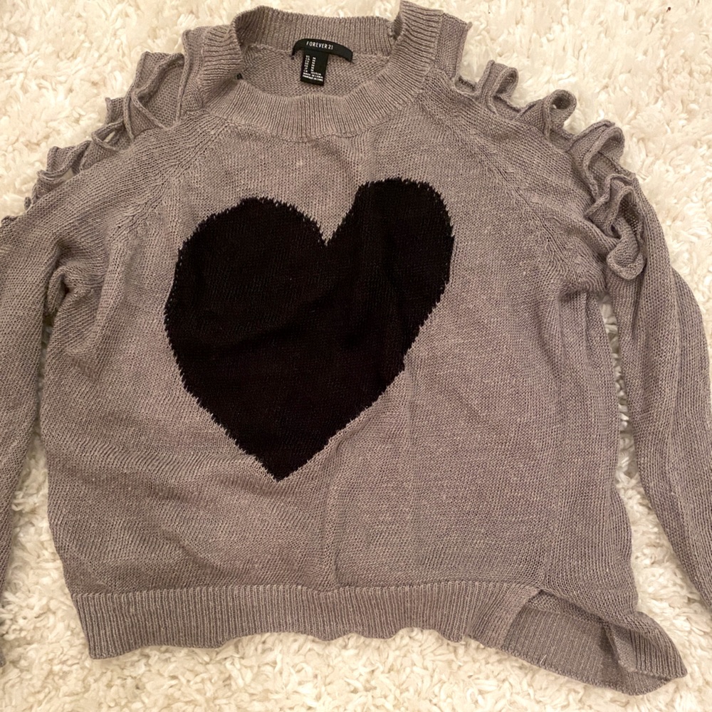 Cute grey sweater with heart